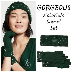 👀50% OFF👀🧤 NWT‼️ GORGEOUS Victoria's Secret brand Headband and Gloves Set